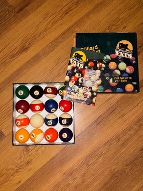 VTG Pool Ball Set - Multicolor